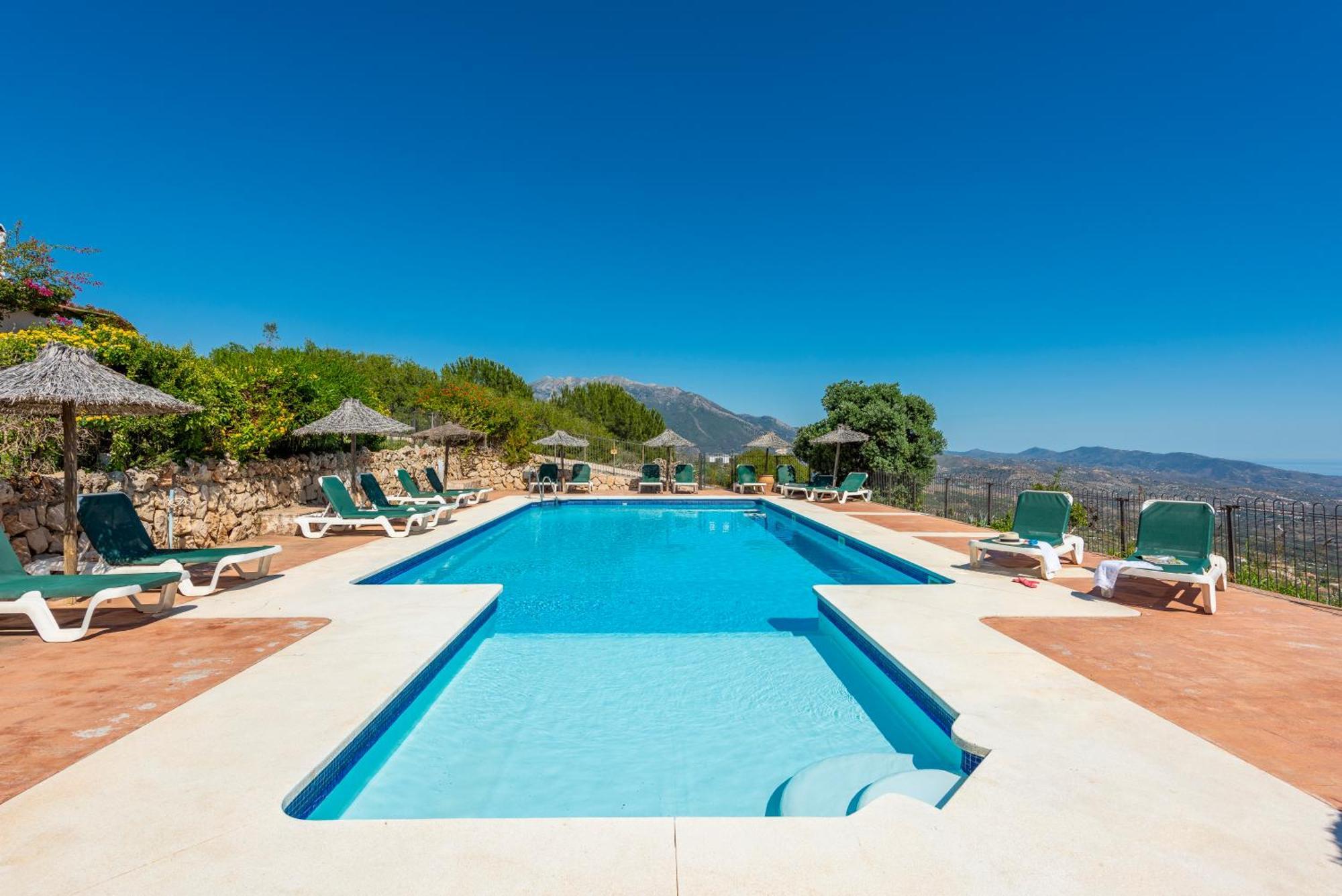 Periana Cantueso Holiday Park מראה חיצוני תמונה